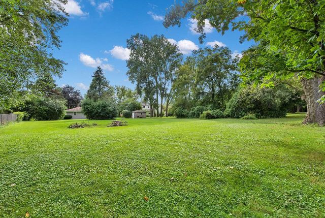 4722 St Regis DRIVE, Mount Pleasant, WI 53403