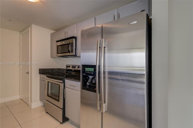 1871 S River Drive 802, Miami, FL 33125