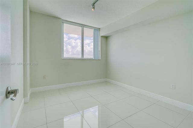 1871 S River Drive 802, Miami, FL 33125