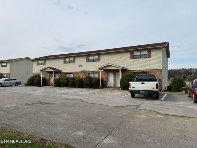 1918 Topside Rd, Louisville, TN 37777