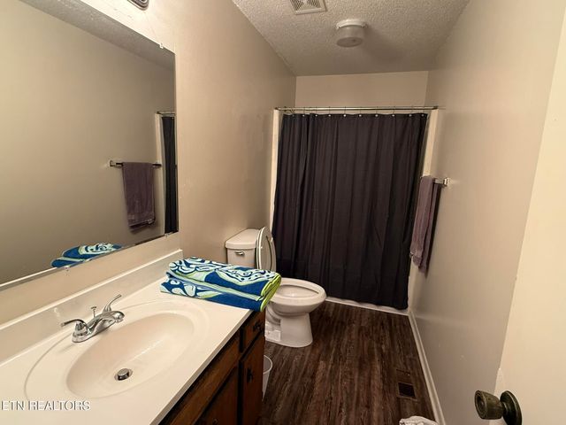 1918 Topside Rd, Louisville, TN 37777