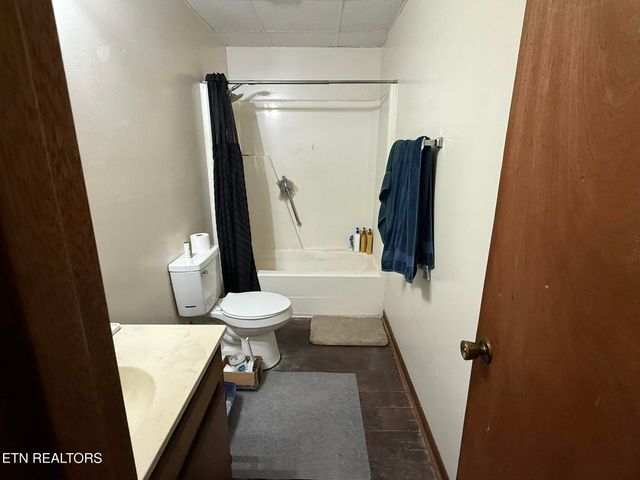 1918 Topside Rd, Louisville, TN 37777