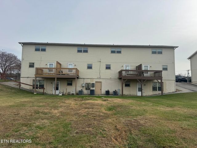 1918 Topside Rd, Louisville, TN 37777