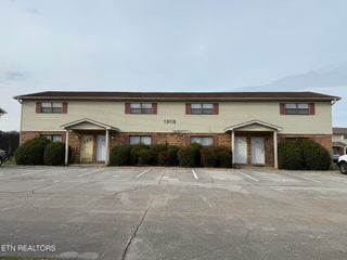 1918 Topside Rd, Louisville, TN 37777