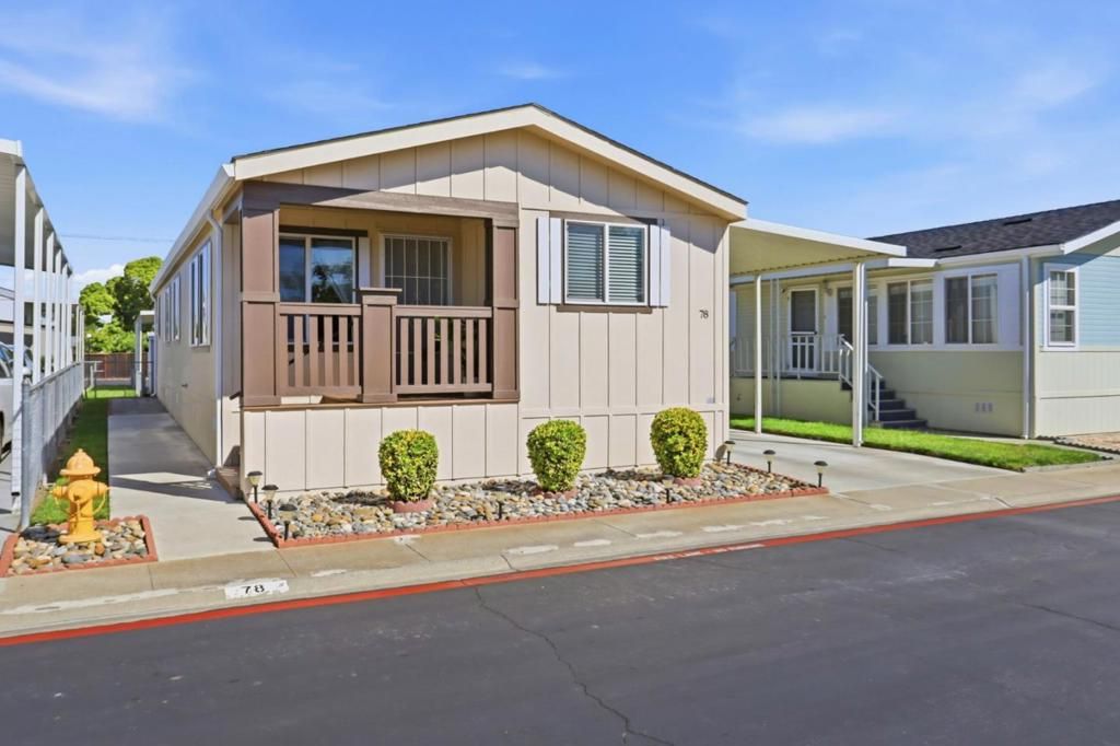 Image 3 of property listing at Address unavailable.