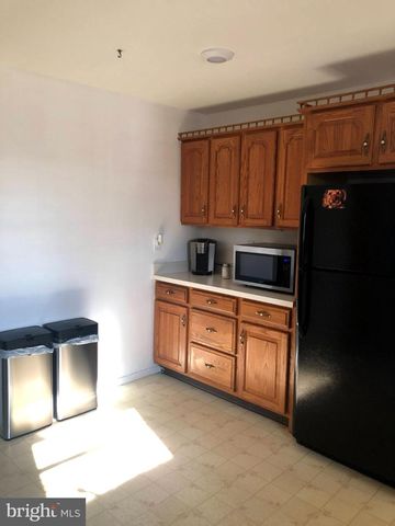 104 FAIRVIEW DR, Glassboro, NJ 08028