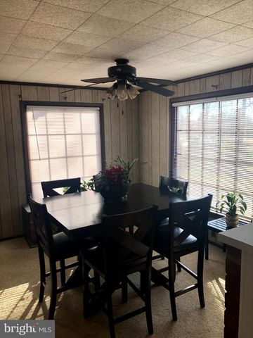104 FAIRVIEW DR, Glassboro, NJ 08028