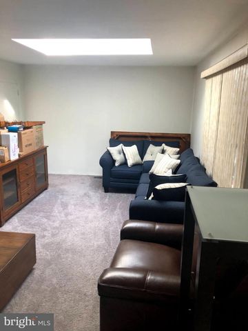 104 FAIRVIEW DR, Glassboro, NJ 08028