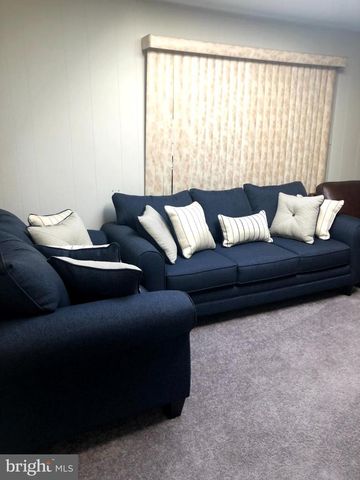 104 FAIRVIEW DR, Glassboro, NJ 08028