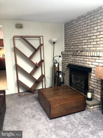 104 FAIRVIEW DR, Glassboro, NJ 08028