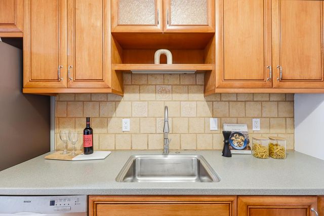 125 Connemara Way 32, Sunnyvale, CA 94087