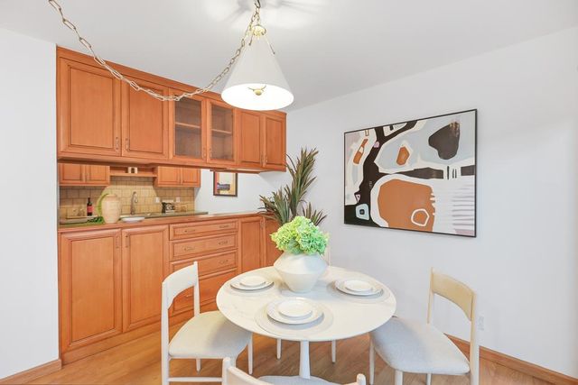 125 Connemara Way 32, Sunnyvale, CA 94087