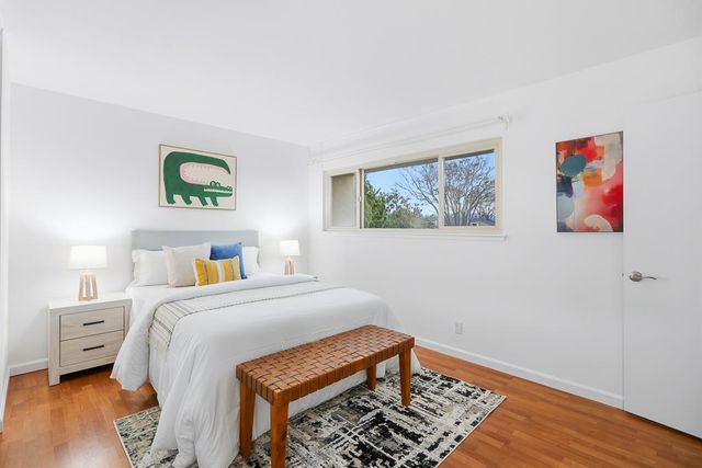 125 Connemara Way 32, Sunnyvale, CA 94087