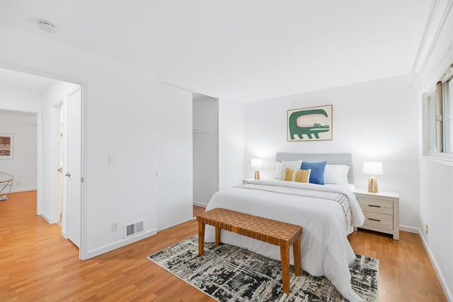 125 Connemara Way 32, Sunnyvale, CA 94087