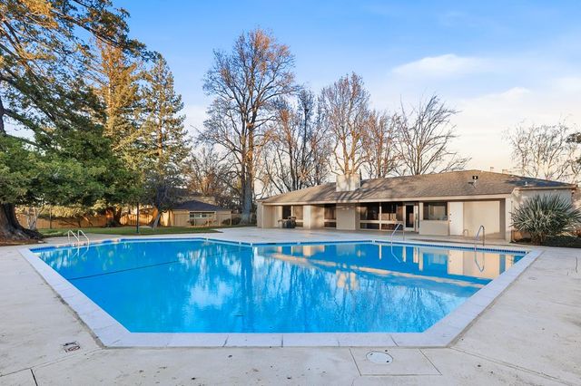 125 Connemara Way 32, Sunnyvale, CA 94087