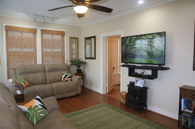 1020 Broadway Street, Galveston, TX 77550