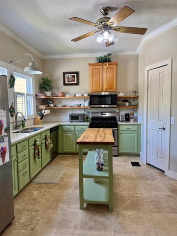 1020 Broadway Street, Galveston, TX 77550