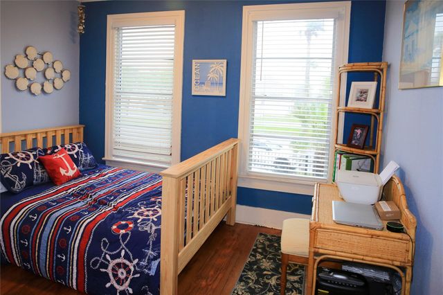 1020 Broadway Street, Galveston, TX 77550
