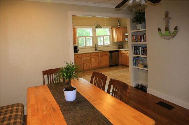1020 Broadway Street, Galveston, TX 77550