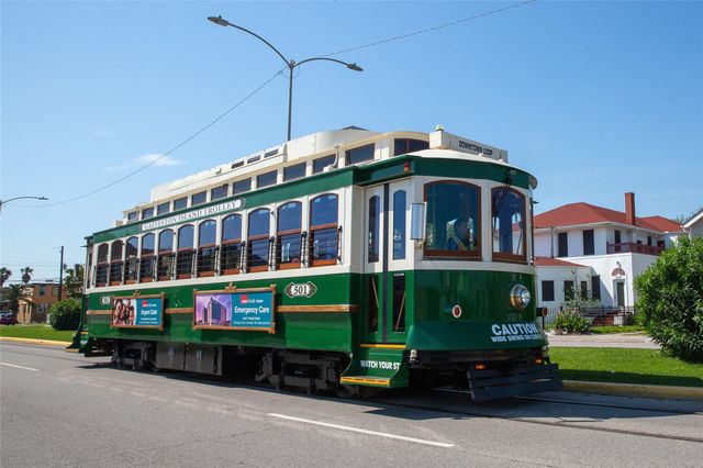1020 Broadway Street, Galveston, TX 77550