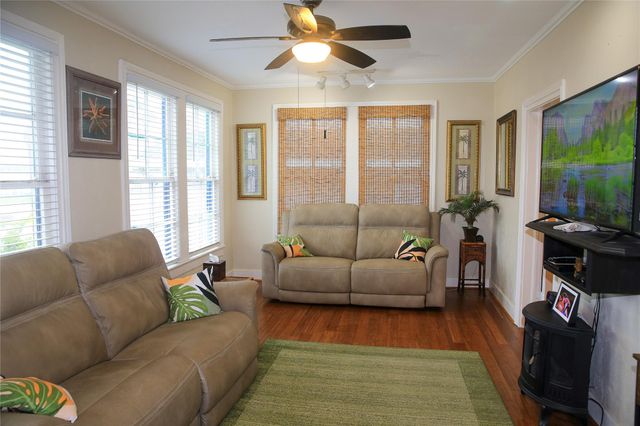 1020 Broadway Street, Galveston, TX 77550