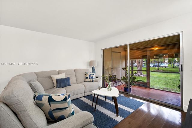 1100 SW 130th Avenue 112H, Pembroke Pines, FL 33027