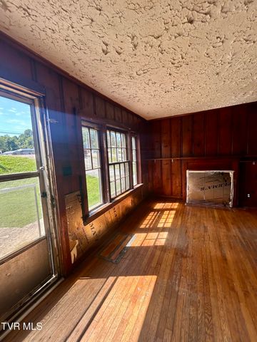 3578 West Market Street, Johnson City, TN 37604