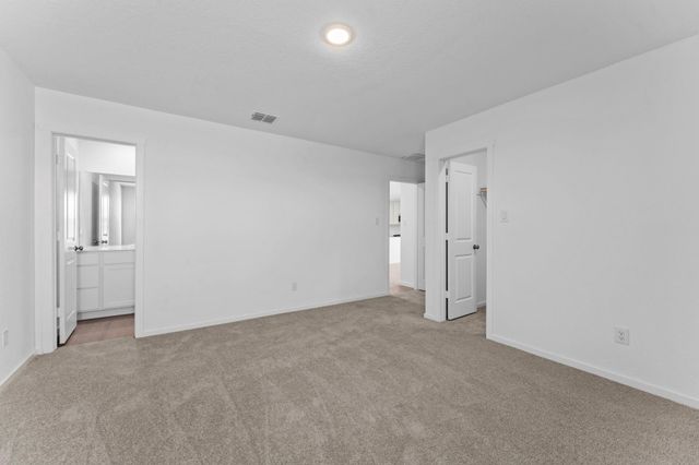 137 Alameda DR, Fredericksburg, TX 78624