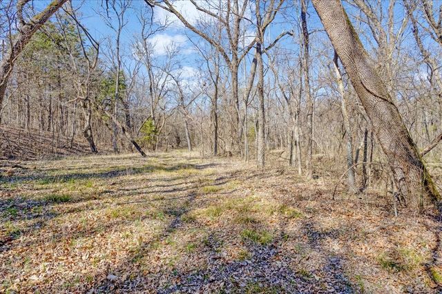1966 County Road 2980, Windom, TX 75492