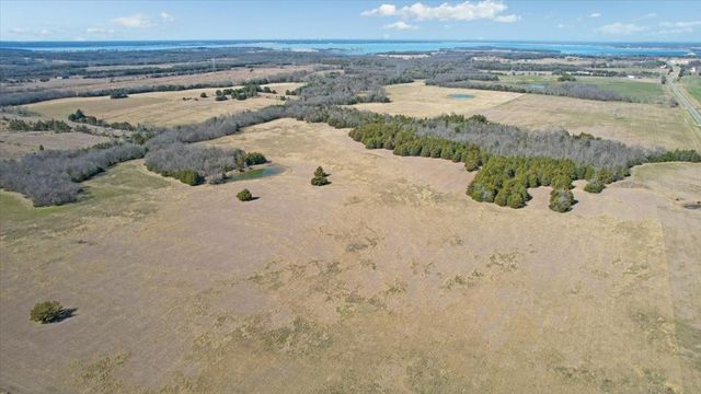 1966 County Road 2980, Windom, TX 75492