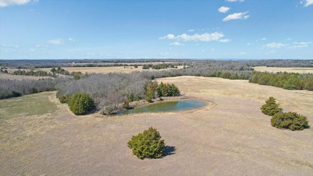 1966 County Road 2980, Windom, TX 75492