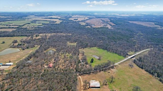 1966 County Road 2980, Windom, TX 75492