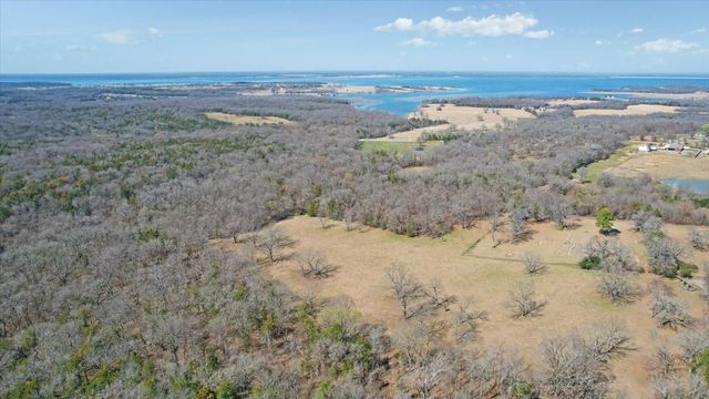1966 County Road 2980, Windom, TX 75492
