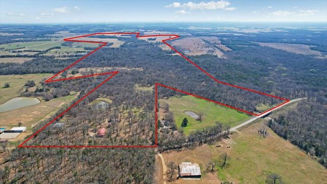 1966 County Road 2980, Windom, TX 75492