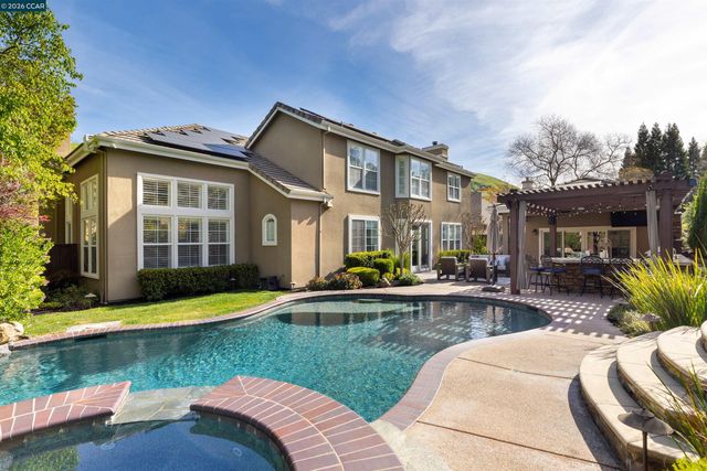 1536 Serafix Rd, Alamo, CA 94507