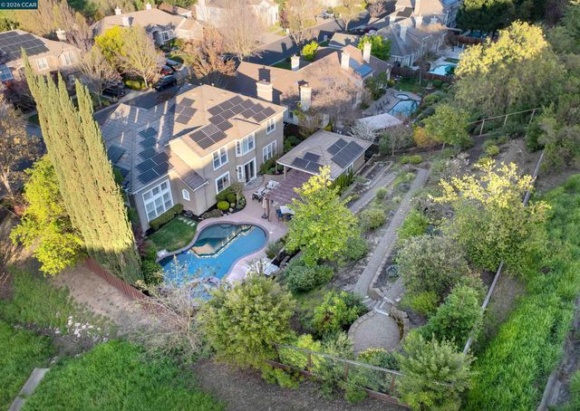 1536 Serafix Rd, Alamo, CA 94507