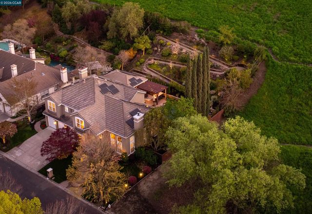 1536 Serafix Rd, Alamo, CA 94507