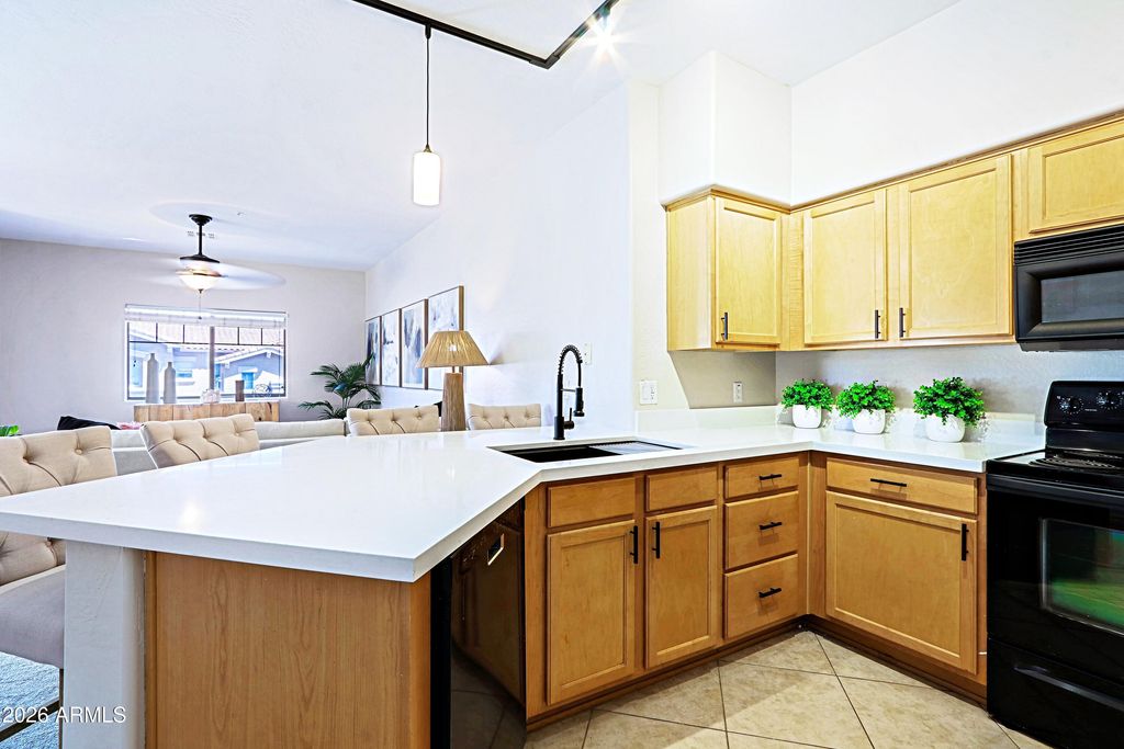 525 N MILLER Road 207, Scottsdale, AZ 85257 — photo 2