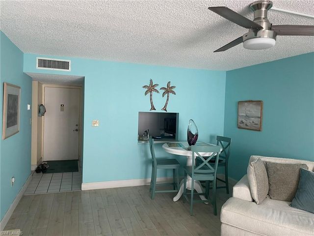 1700 Pine Valley DR 107, Fort Myers, FL 33907