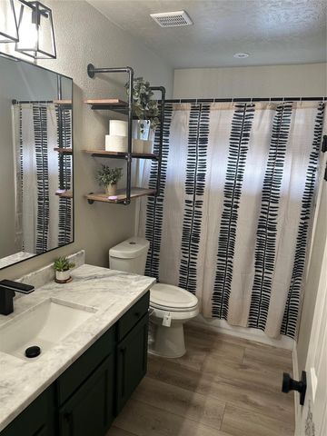 14526 Chestnut Falls Drive, Cypress, TX 77433