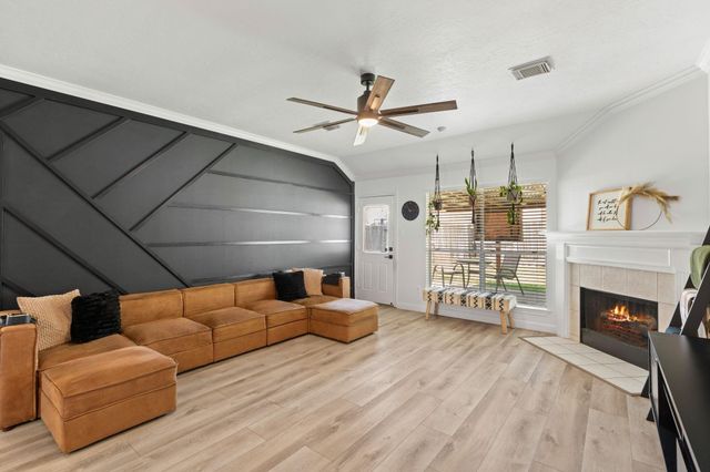 14526 Chestnut Falls Drive, Cypress, TX 77433