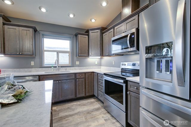 415 Olympic View Avenue NE, Ocean Shores, WA 98569