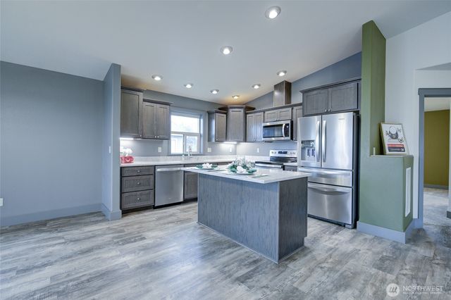 415 Olympic View Avenue NE, Ocean Shores, WA 98569