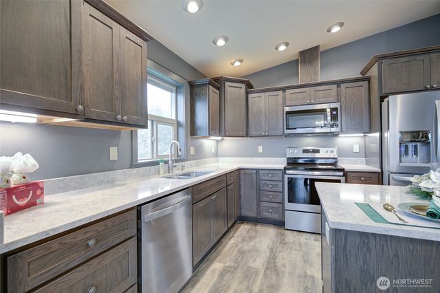 415 Olympic View Avenue NE, Ocean Shores, WA 98569