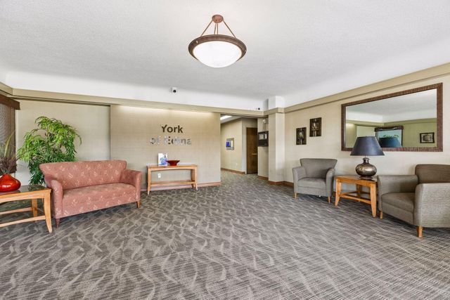 6450 York Avenue S 510, Edina, MN 55435