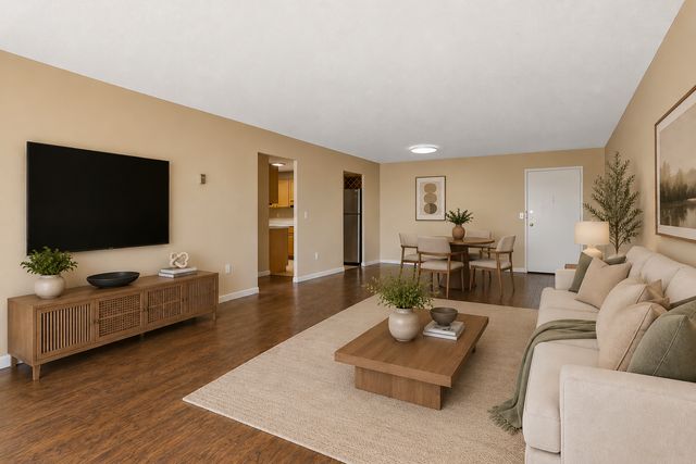 6450 York Avenue S 510, Edina, MN 55435