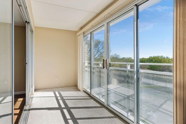 6450 York Avenue S 510, Edina, MN 55435