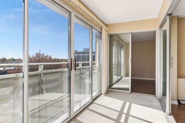 6450 York Avenue S 510, Edina, MN 55435
