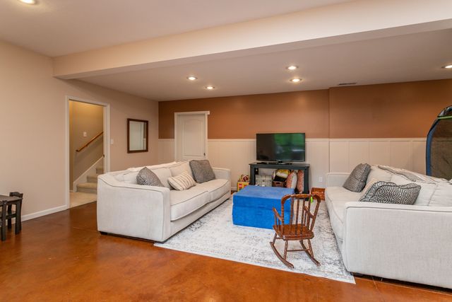 613 ADENS WOODS CT, Columbia, MO 65201