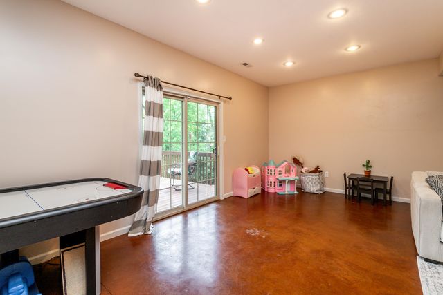 613 ADENS WOODS CT, Columbia, MO 65201